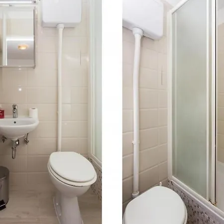 아파트 Cuk - Economy Double With Private External Bathroom *
